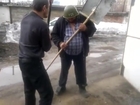 Russian gets his head hammered (obviously by choice),afterwards he can´t laugh about it
